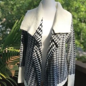 EUC APT 9 Fly Away Open Cardigan Sweater